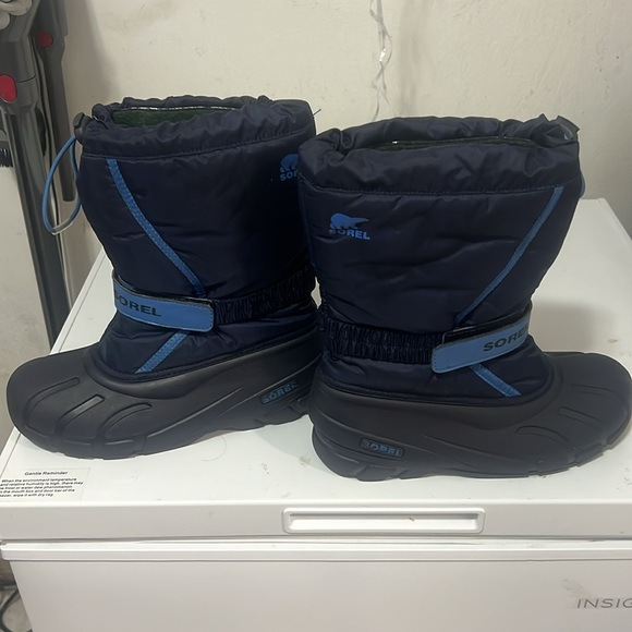 Sorel unisex snow boots - Picture 13 of 17